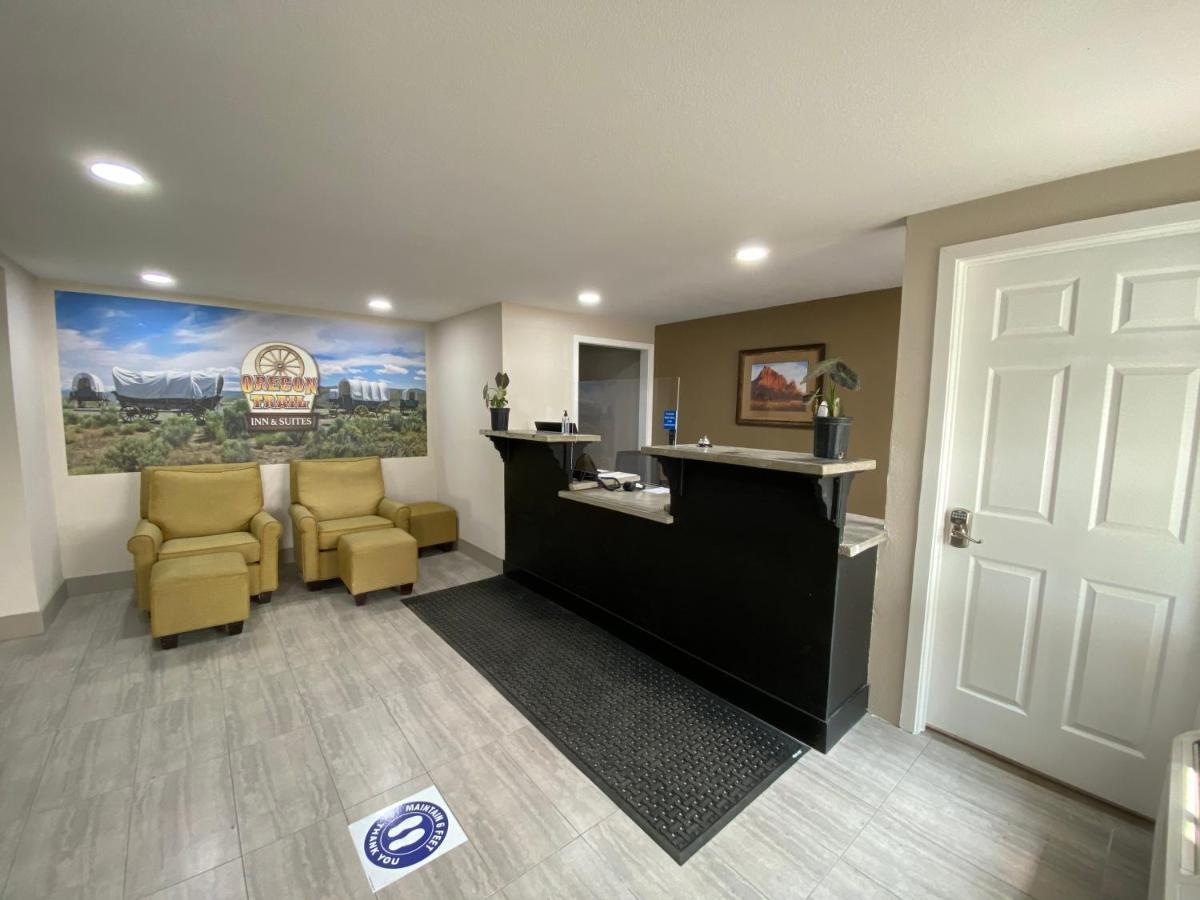 Oregon Trail Inn And Suites 레이크뷰 외부 사진